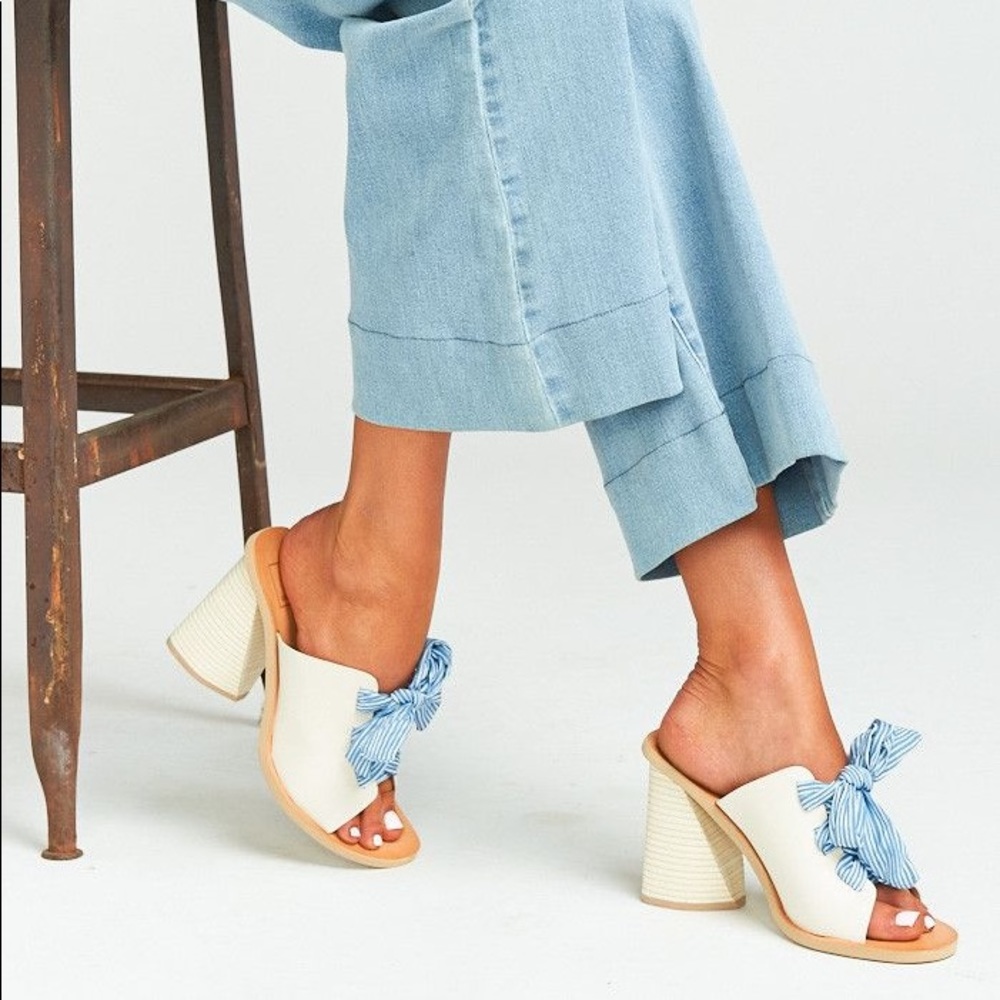 Dolce Vita amber lace up mules